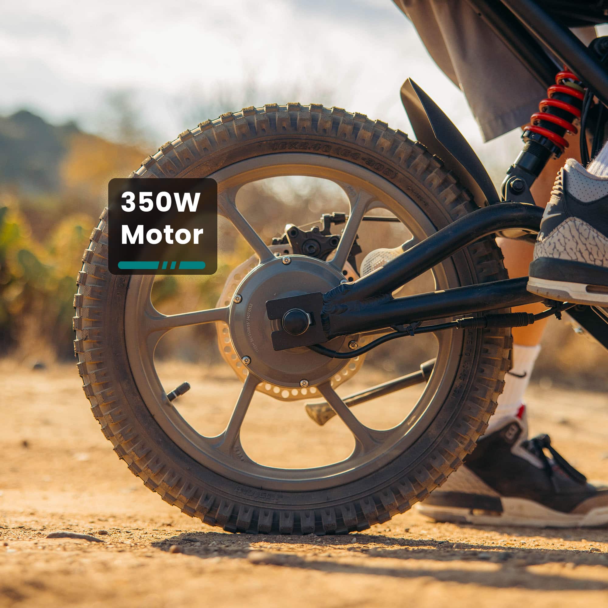 GoTrax - Fitz 16" Electric Dirt Bike w/15mi Max Range & 15.5 mph Max Speed - Red - Image 3