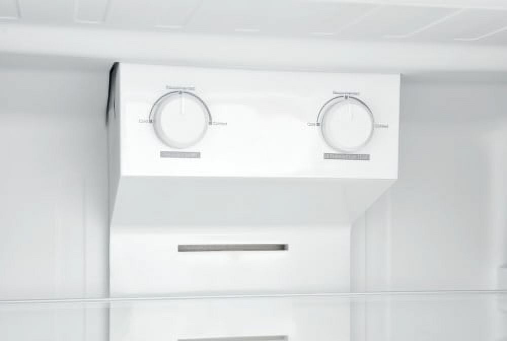 Frigidaire FRTE1622AS Frigidaire FRTE1622AS 28 Inch Top Freezer Refrigerator with 16 cu. ft. Capacity - Stainless Steel - Image 4